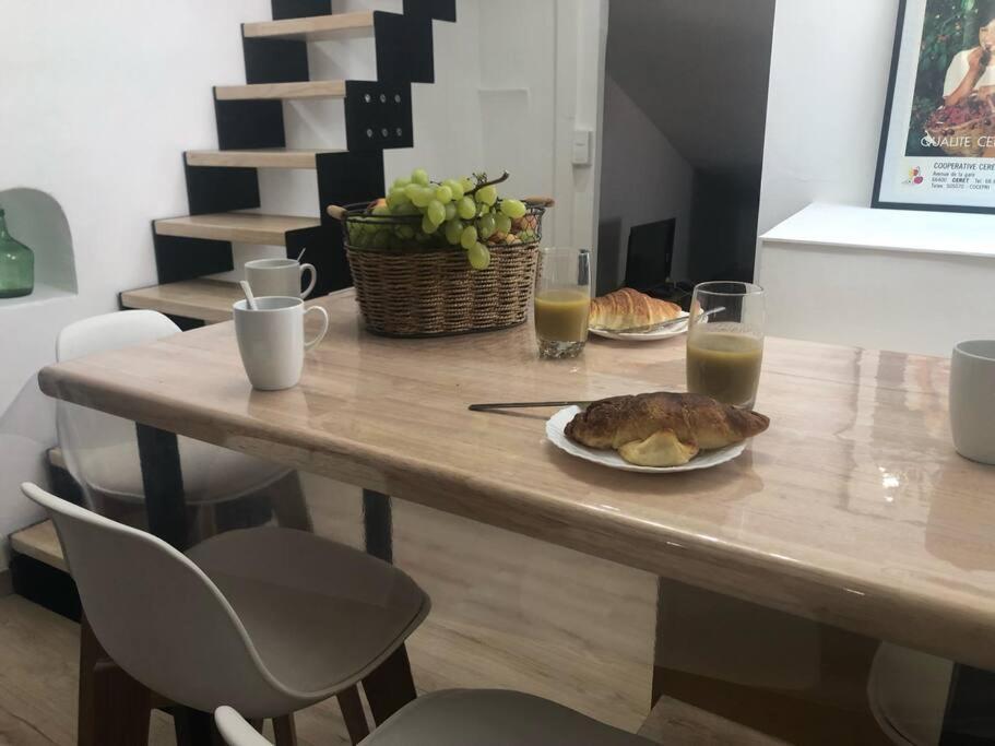 Au Coeur De Ville Avec Terrasse Céret Eksteriør billede