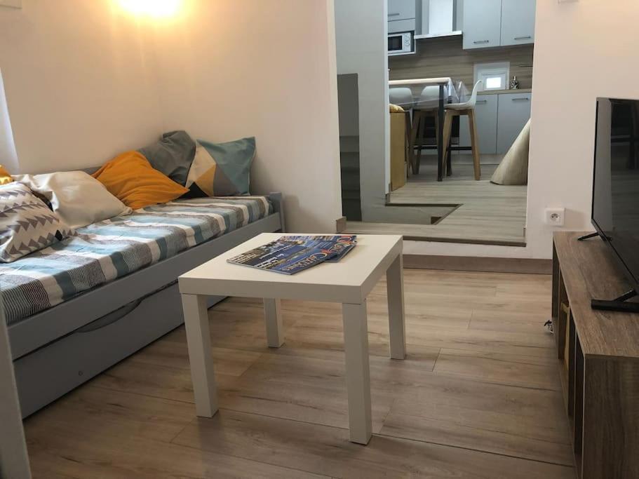 Au Coeur De Ville Avec Terrasse Céret Eksteriør billede